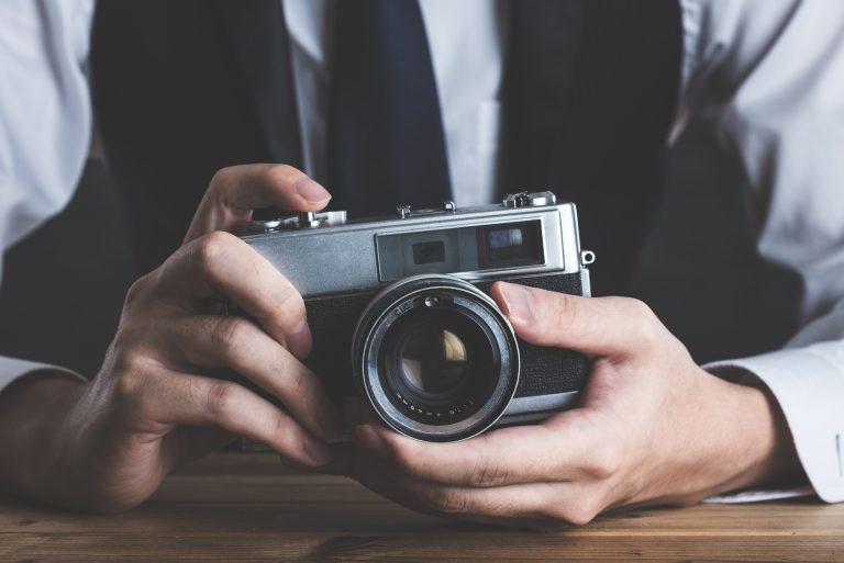 ホームページに使用する写真素材の種類ごとのメリット・デメリット