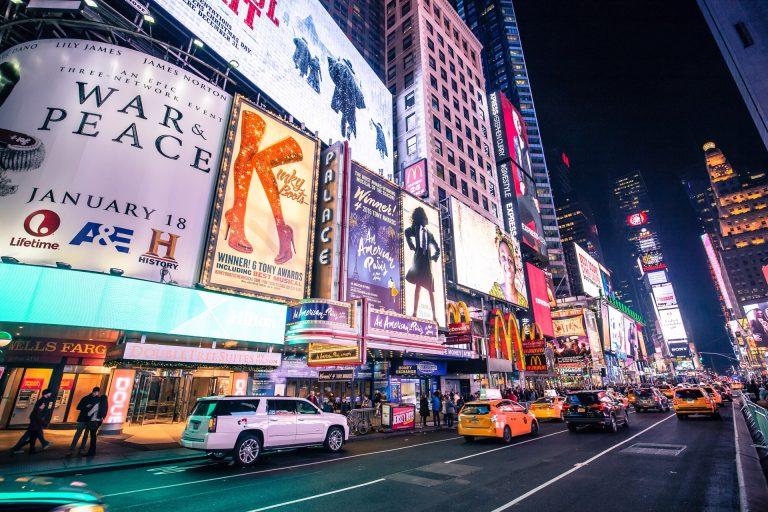 インタースティシャル広告がホームページのSEO対策にもたらす影響